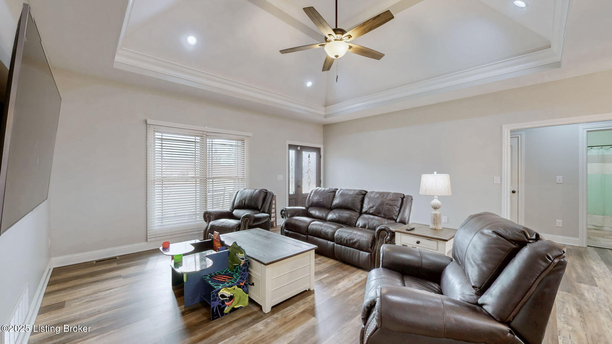 670 Meadowland Trail, Shepherdsville, Kentucky image 9