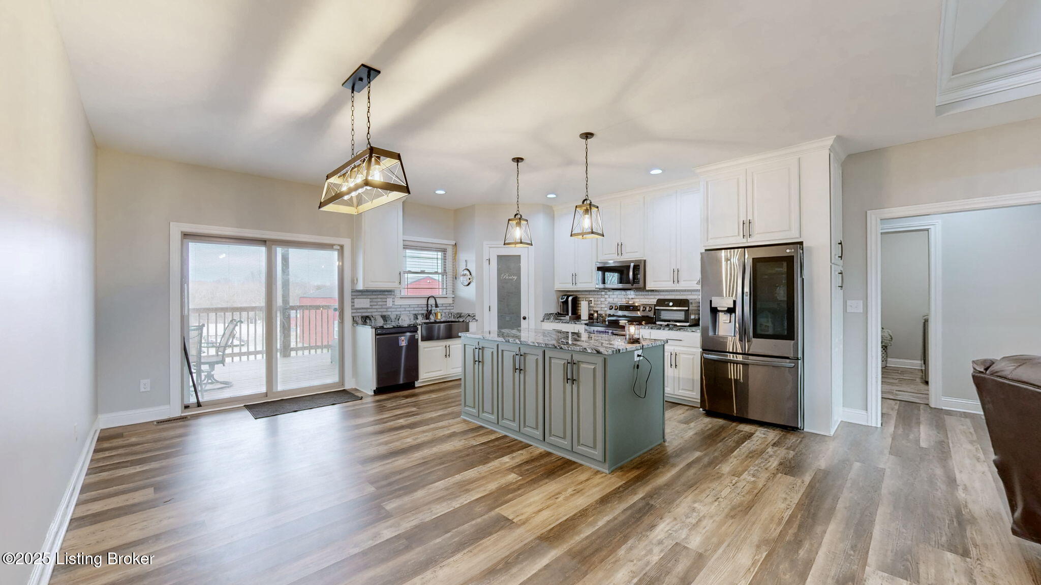 670 Meadowland Trail, Shepherdsville, Kentucky image 4