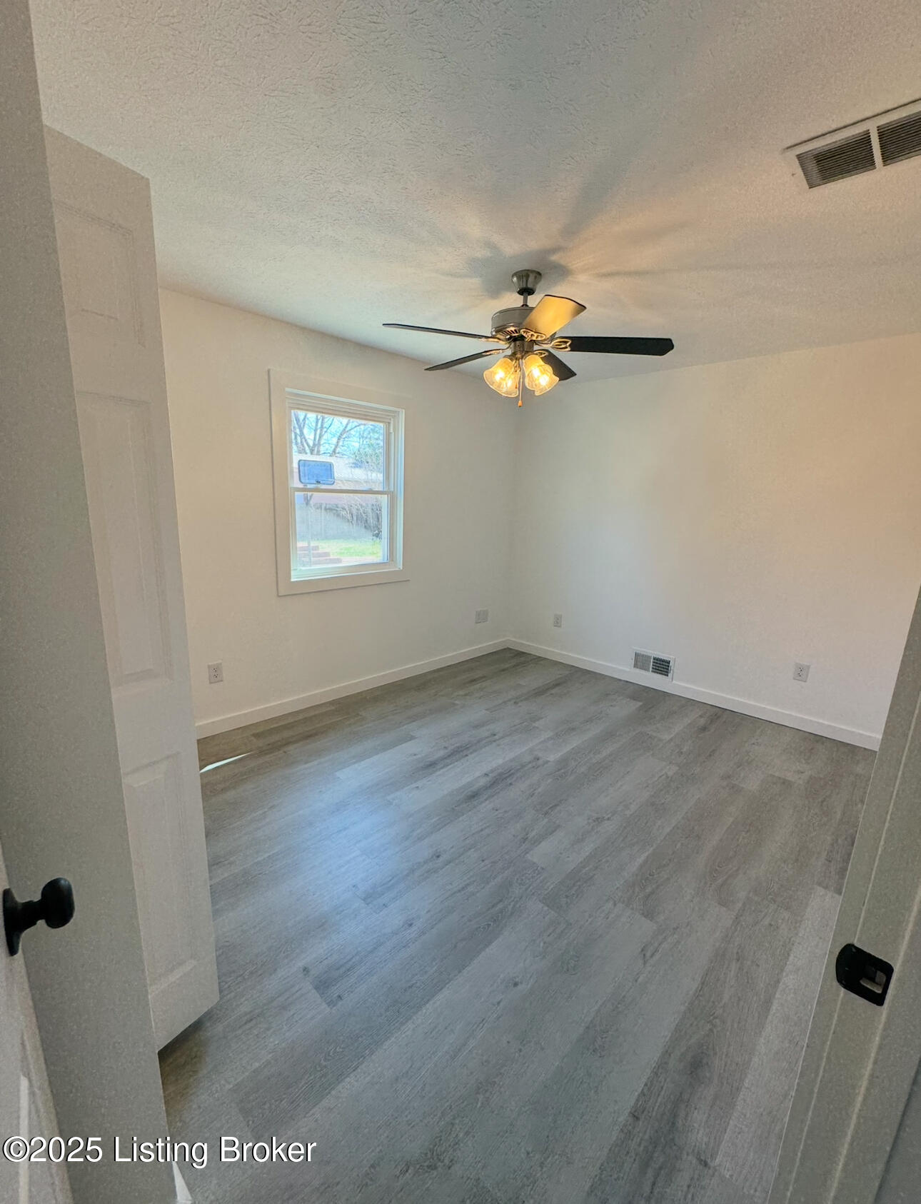 2508 Martin Ave, Louisville, Pennsylvania image 14