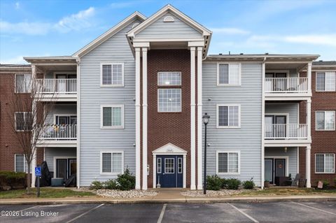 Photo of 2704 Bradford Commons Dr #201, Louisville, KY 40299 (MLS # 1706472)