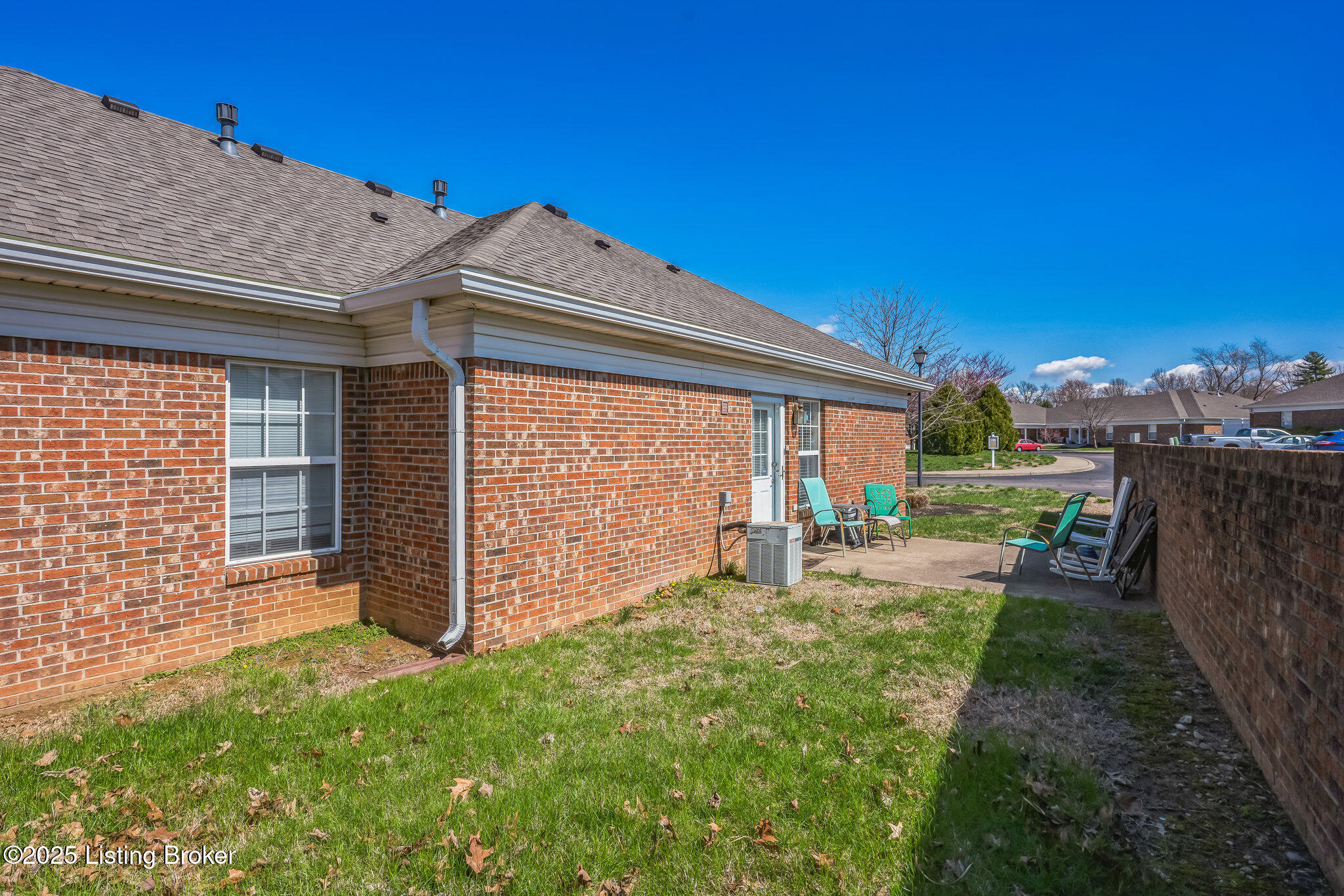 8501 Applegate Village Dr, Louisville, Kentucky image 15
