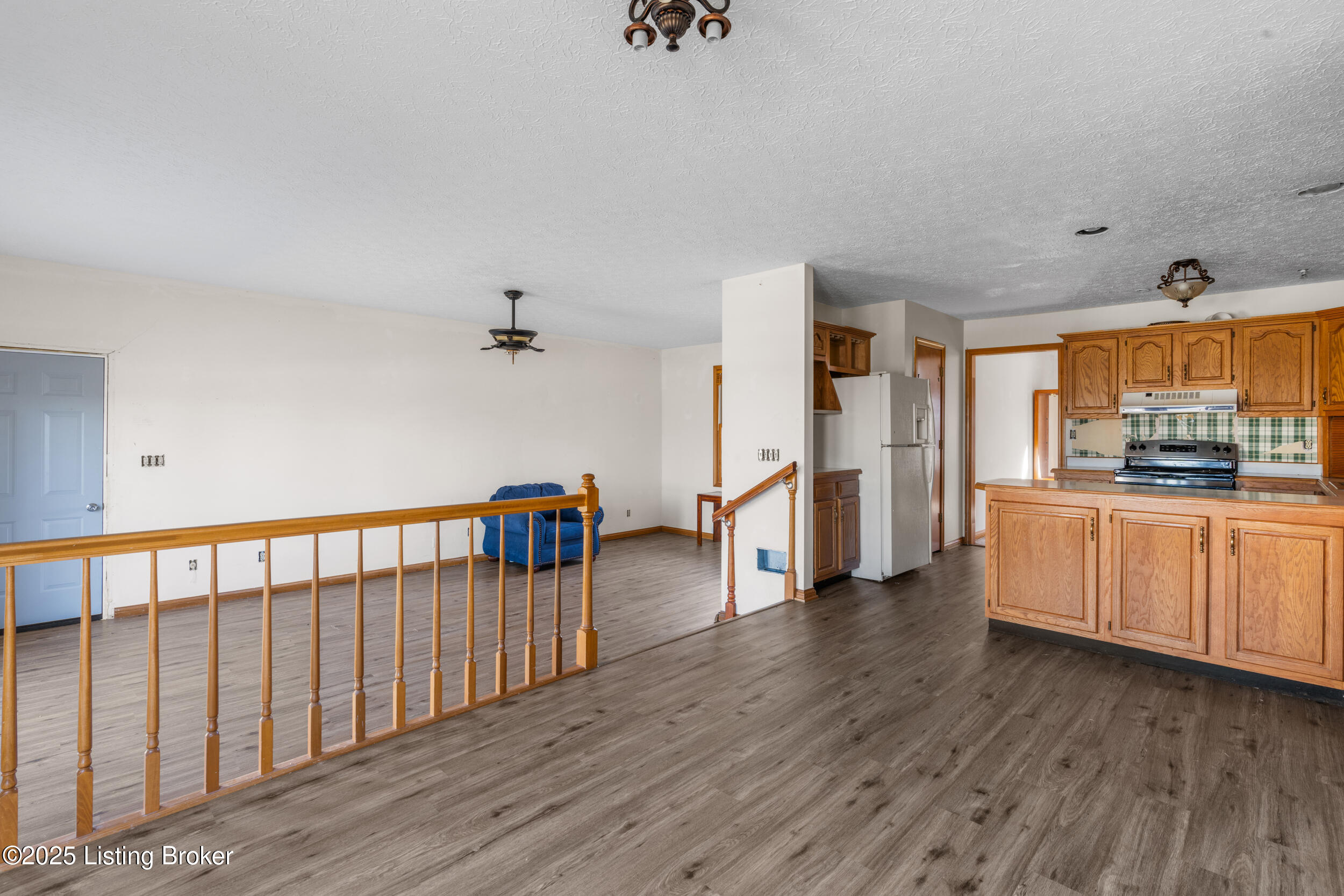 595 Centerview Dr, Shepherdsville, Kentucky image 20