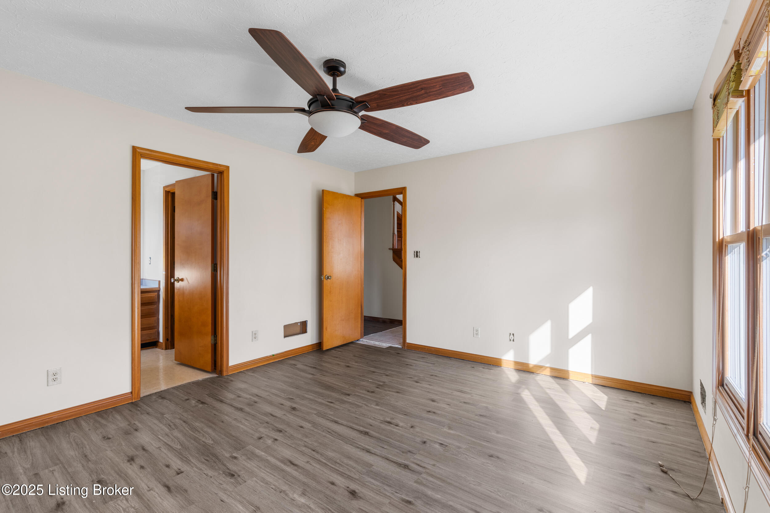595 Centerview Dr, Shepherdsville, Kentucky image 32