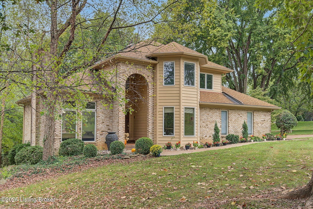 Photo of 7642 Deer Meadow Dr, Louisville, KY 40241 (MLS # 1729467)