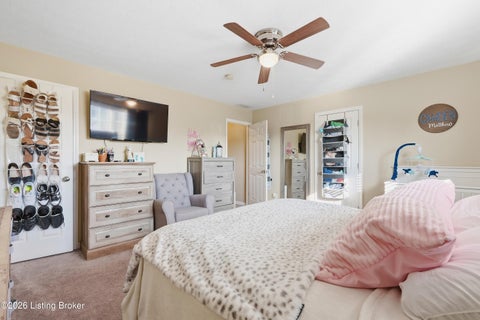 Tiny photo for 217 Miles Dr, Shepherdsville, KY 40165 (MLS # 1729382)
