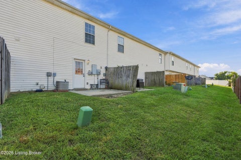 Tiny photo for 217 Miles Dr, Shepherdsville, KY 40165 (MLS # 1729382)