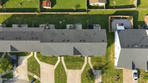 Tiny photo for 217 Miles Dr, Shepherdsville, KY 40165 (MLS # 1729382)