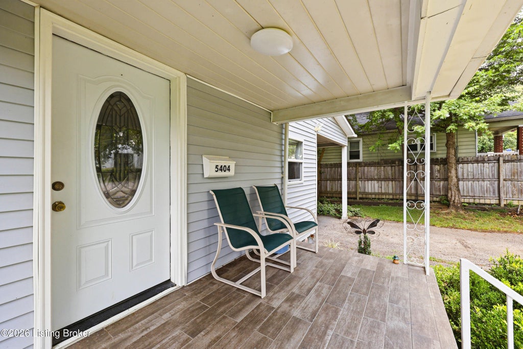 Photo of 5404 Bruce Ave, Louisville, KY 40214 (MLS # 1722974)