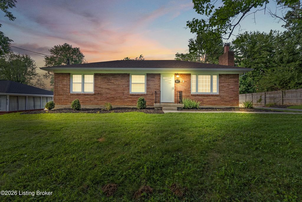 Photo of 9107 Hudson Ln, Louisville, KY 40291 (MLS # 1723328)