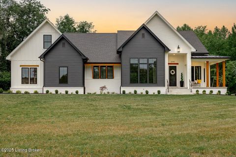 Homes For Sale - 2045 W Rhudes Creek Rd<br/> Elizabethtown, KY 42701