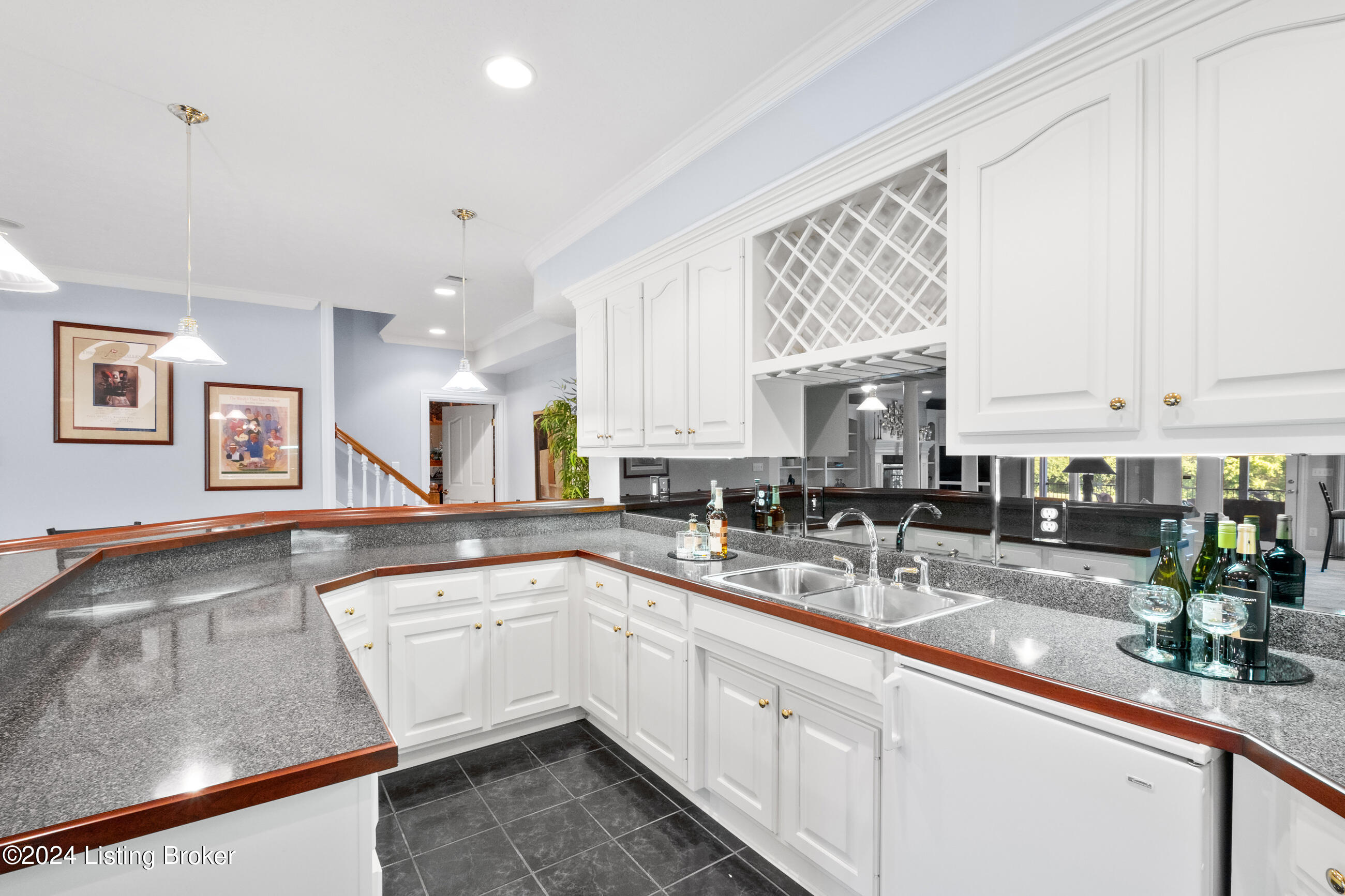 14702 Forest Oaks Dr, Louisville, Kentucky image 13