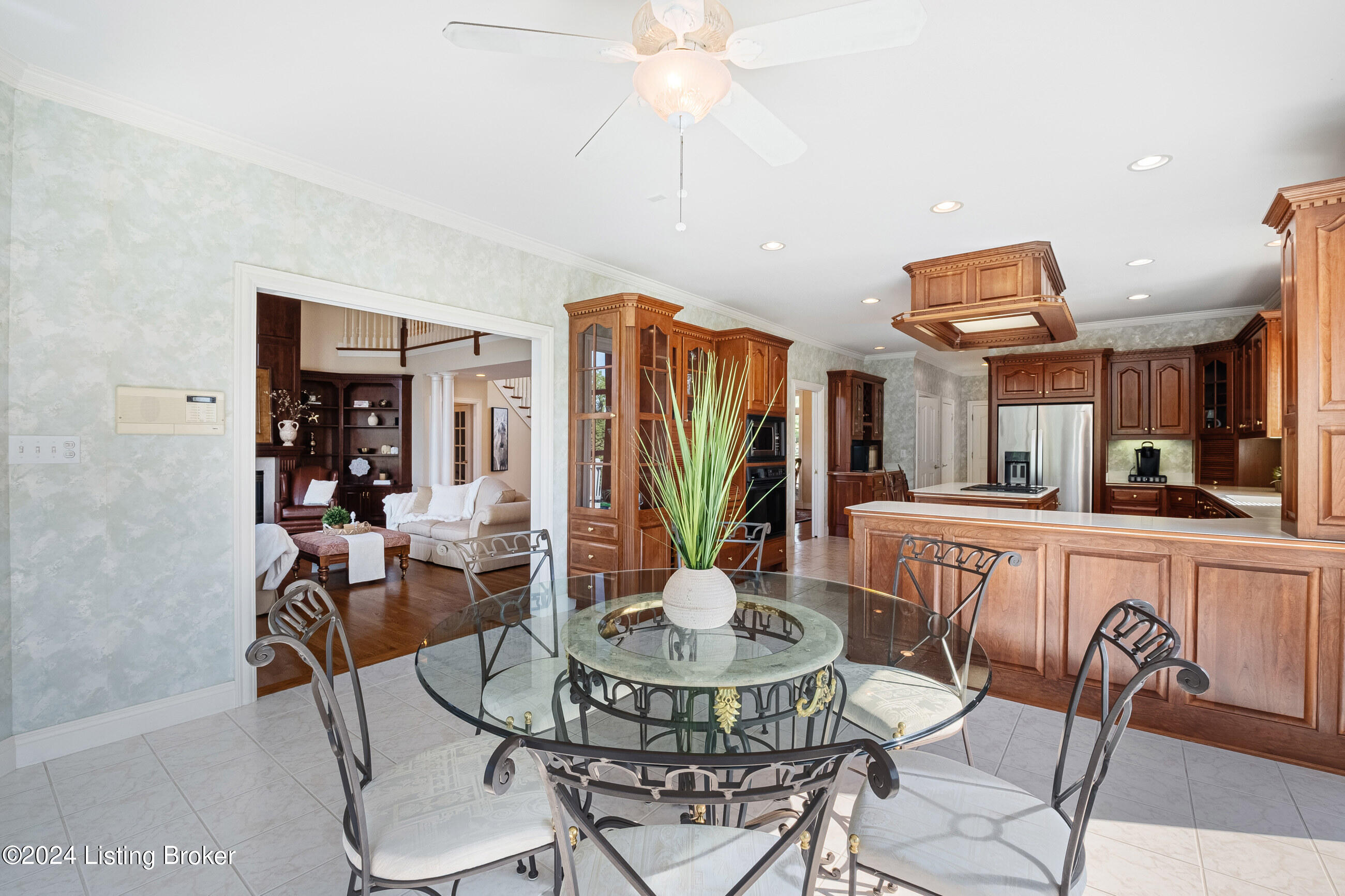 14702 Forest Oaks Dr, Louisville, Kentucky image 26