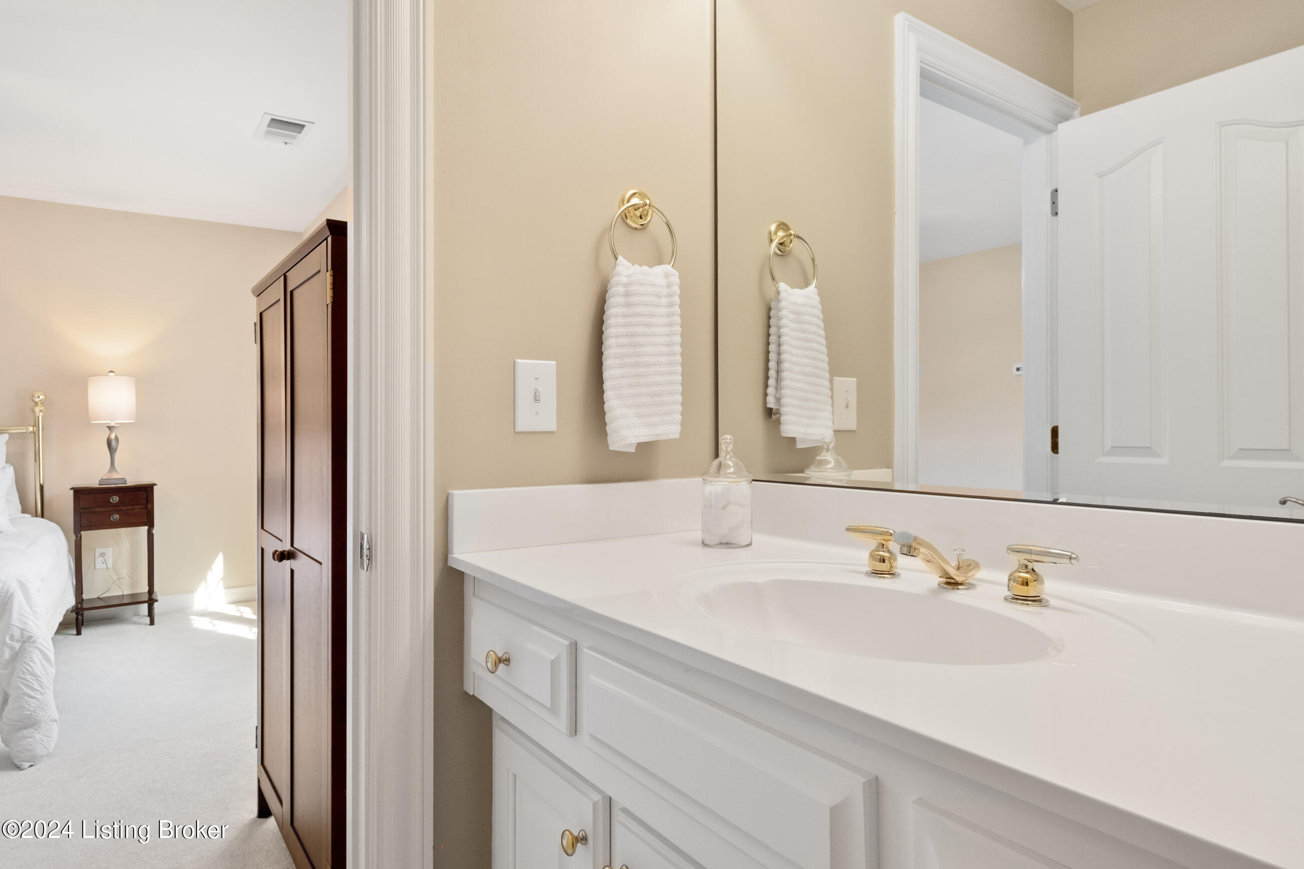 14702 Forest Oaks Dr, Louisville, Kentucky image 43