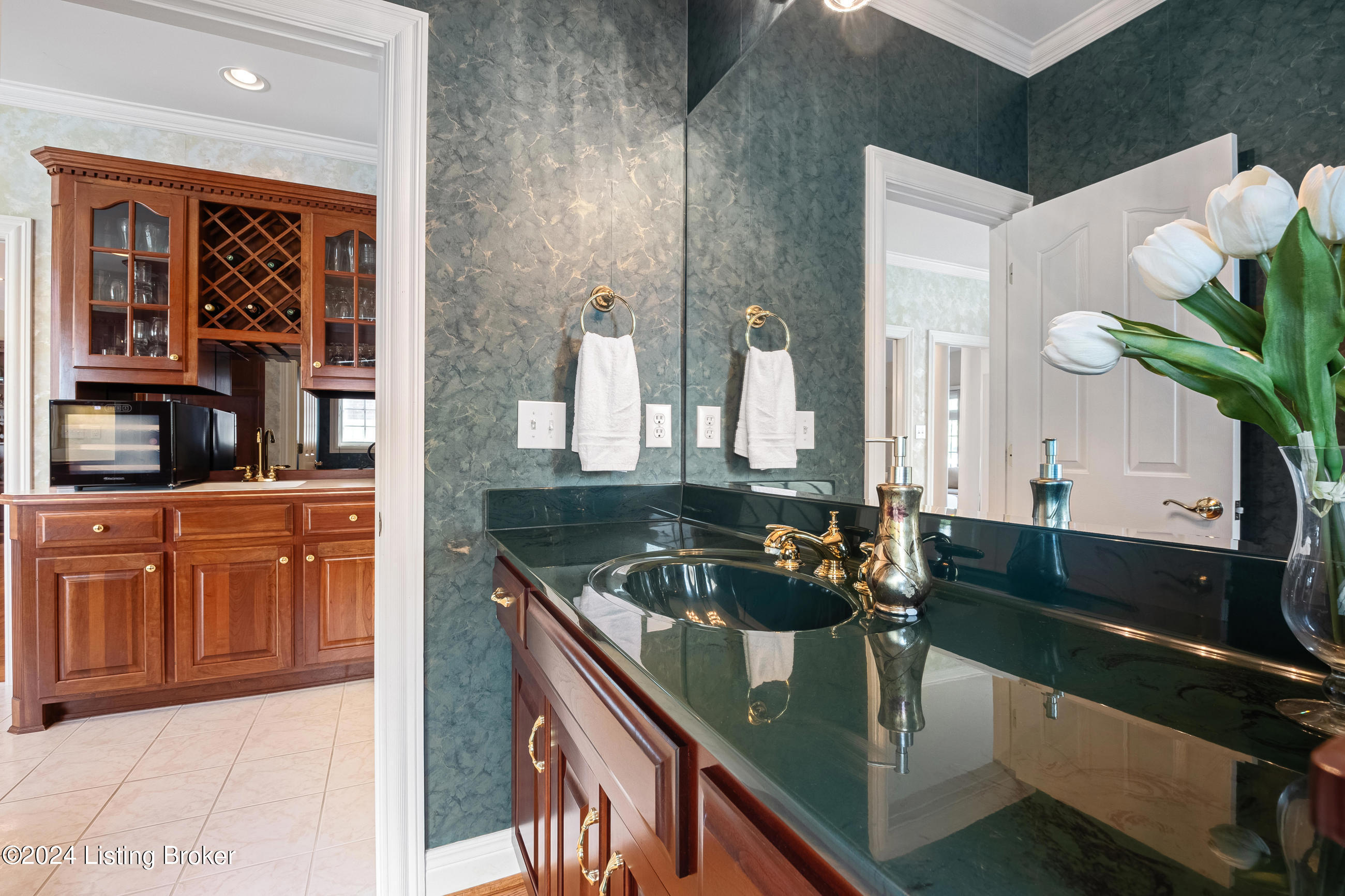14702 Forest Oaks Dr, Louisville, Kentucky image 33