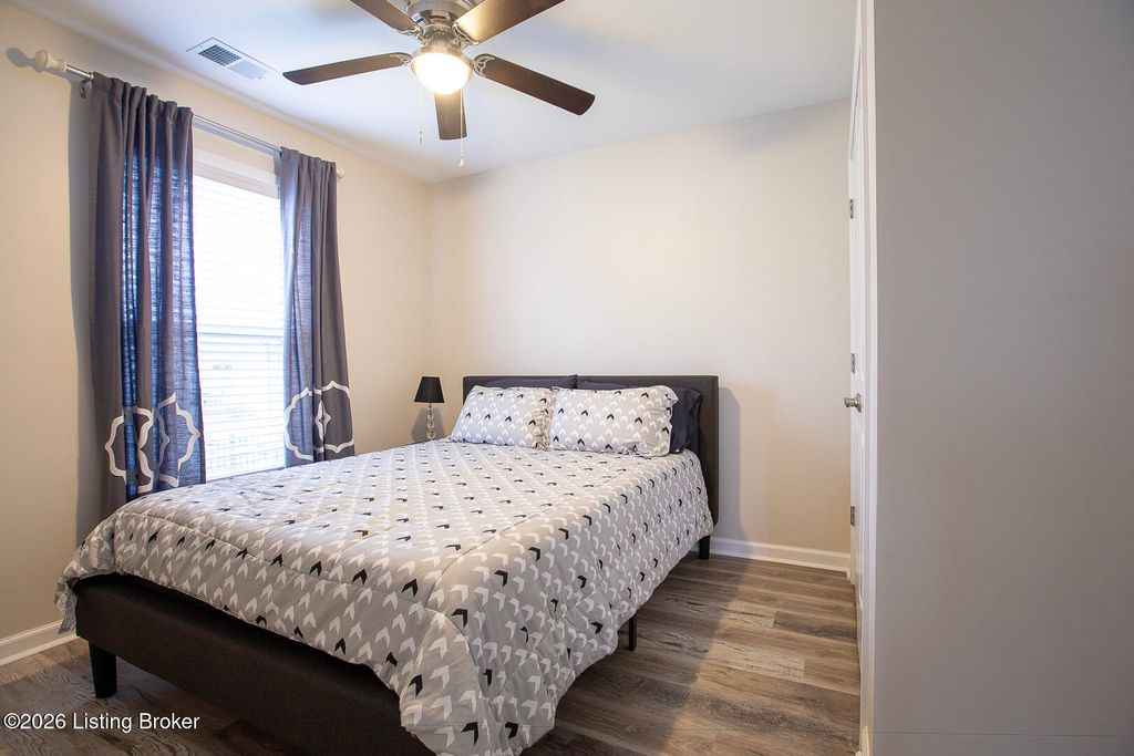 Photo of 7997 Pikewood Field Way, Louisville, KY 40219 (MLS # 1714115)