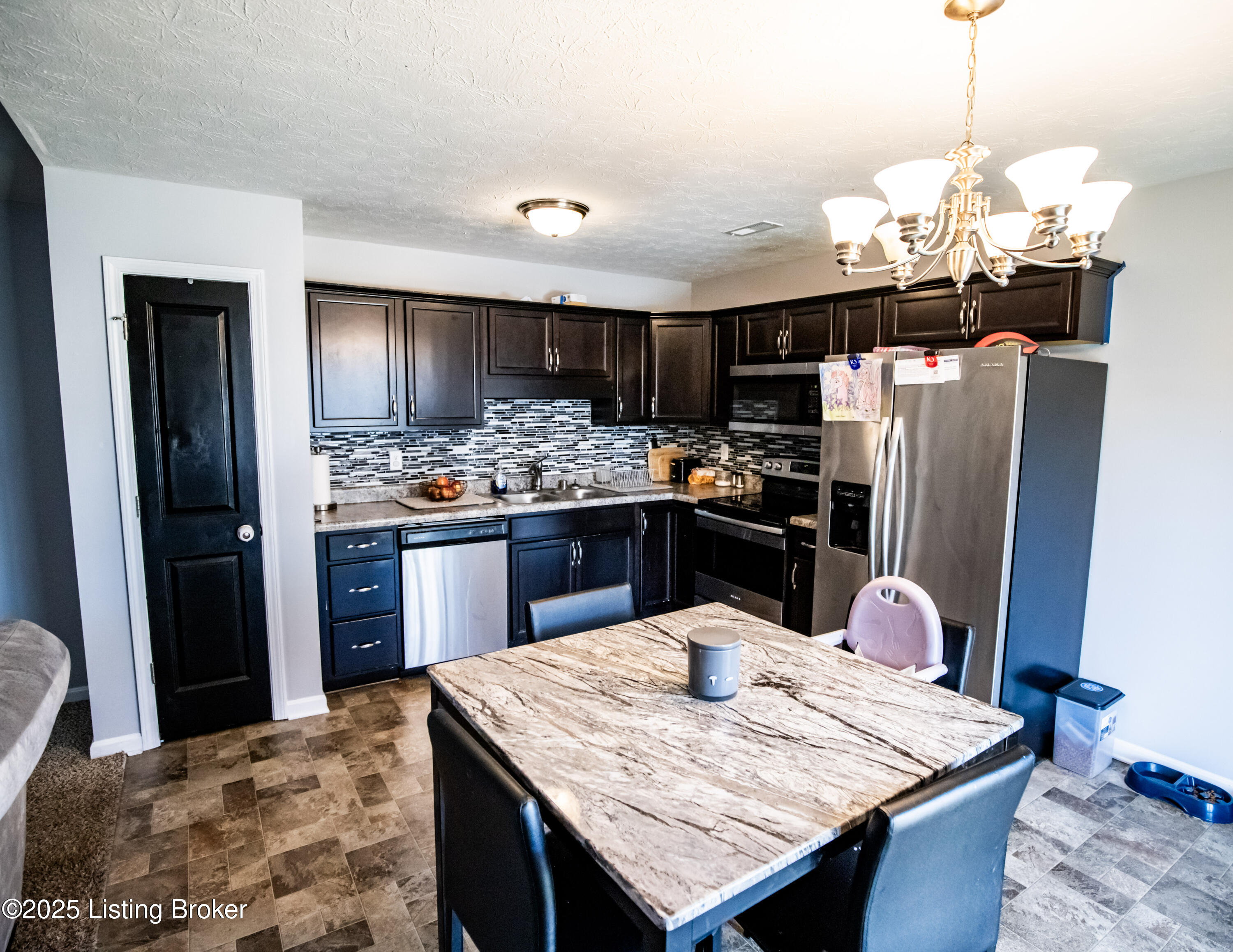 208 Gadwall Ct, Shepherdsville, Kentucky image 9