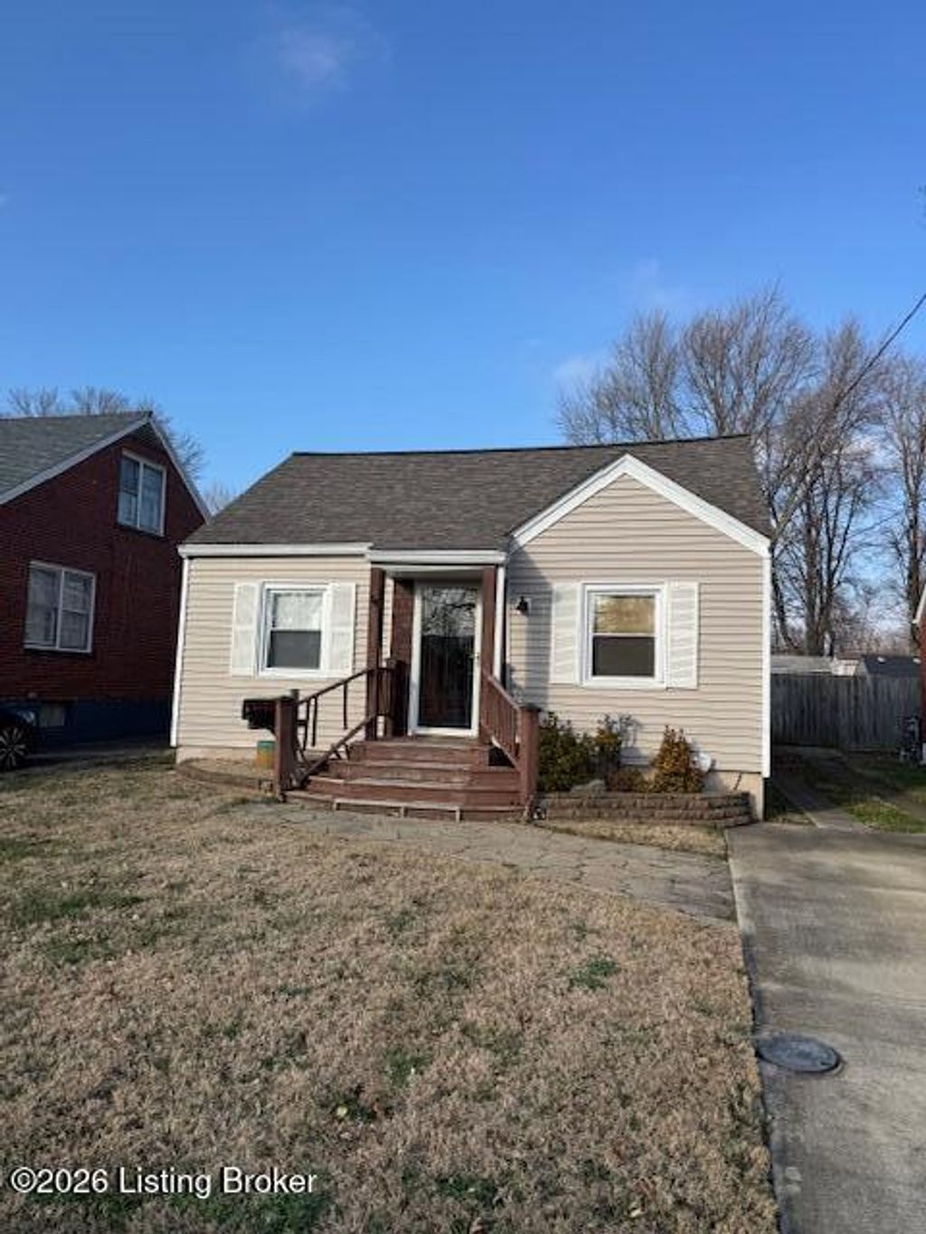 Photo of 331 Alger Ave, Louisville, KY 40214 (MLS # 1706117)