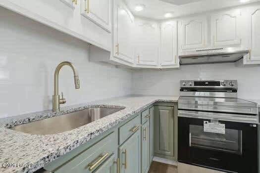Photo of 9914 Appollo Ln, Louisville, KY 40272 (MLS # 1724905)