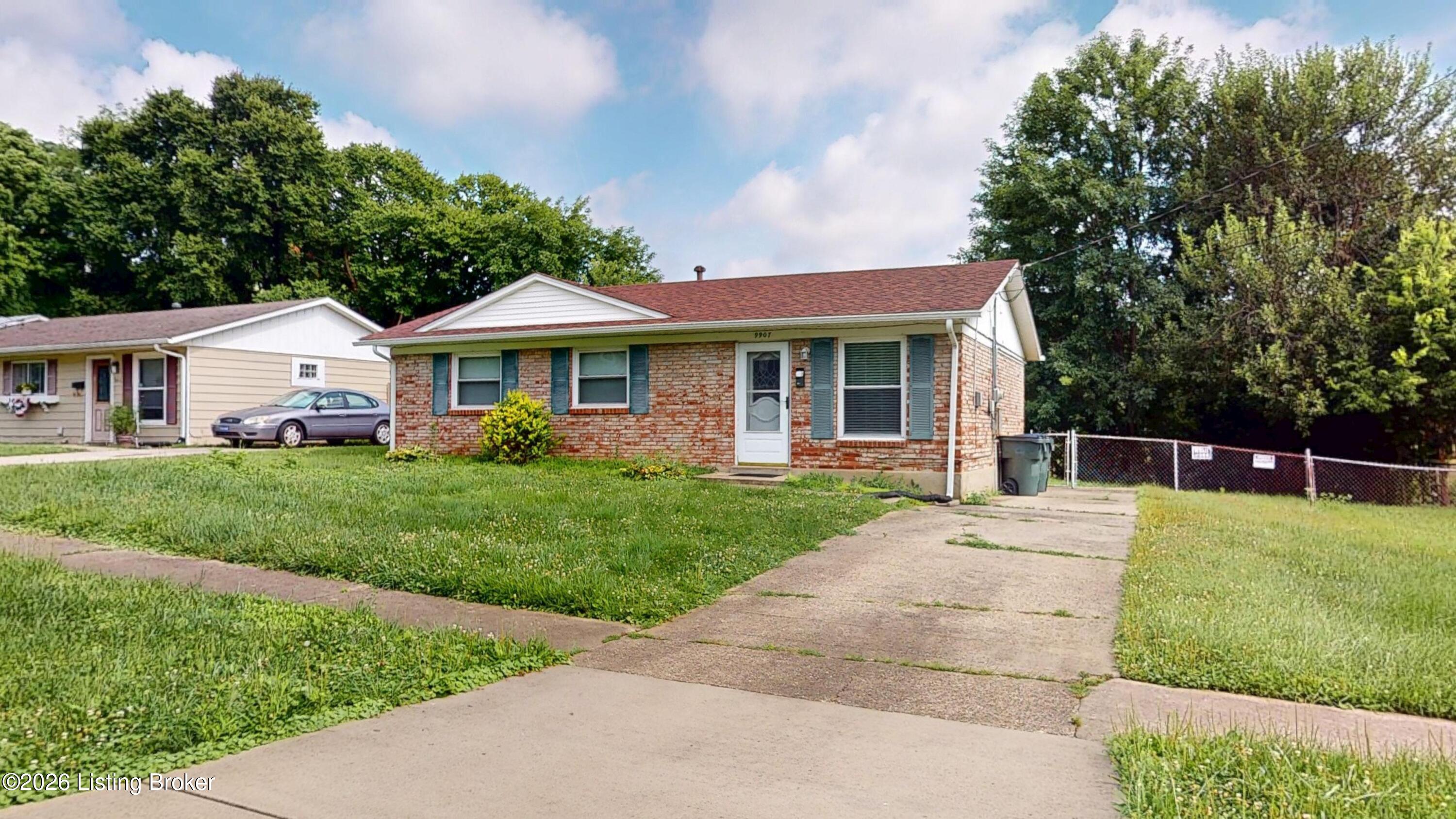Photo 1 of 14 — 9907 Robsion Rd, Jeffersontown, KY 40299