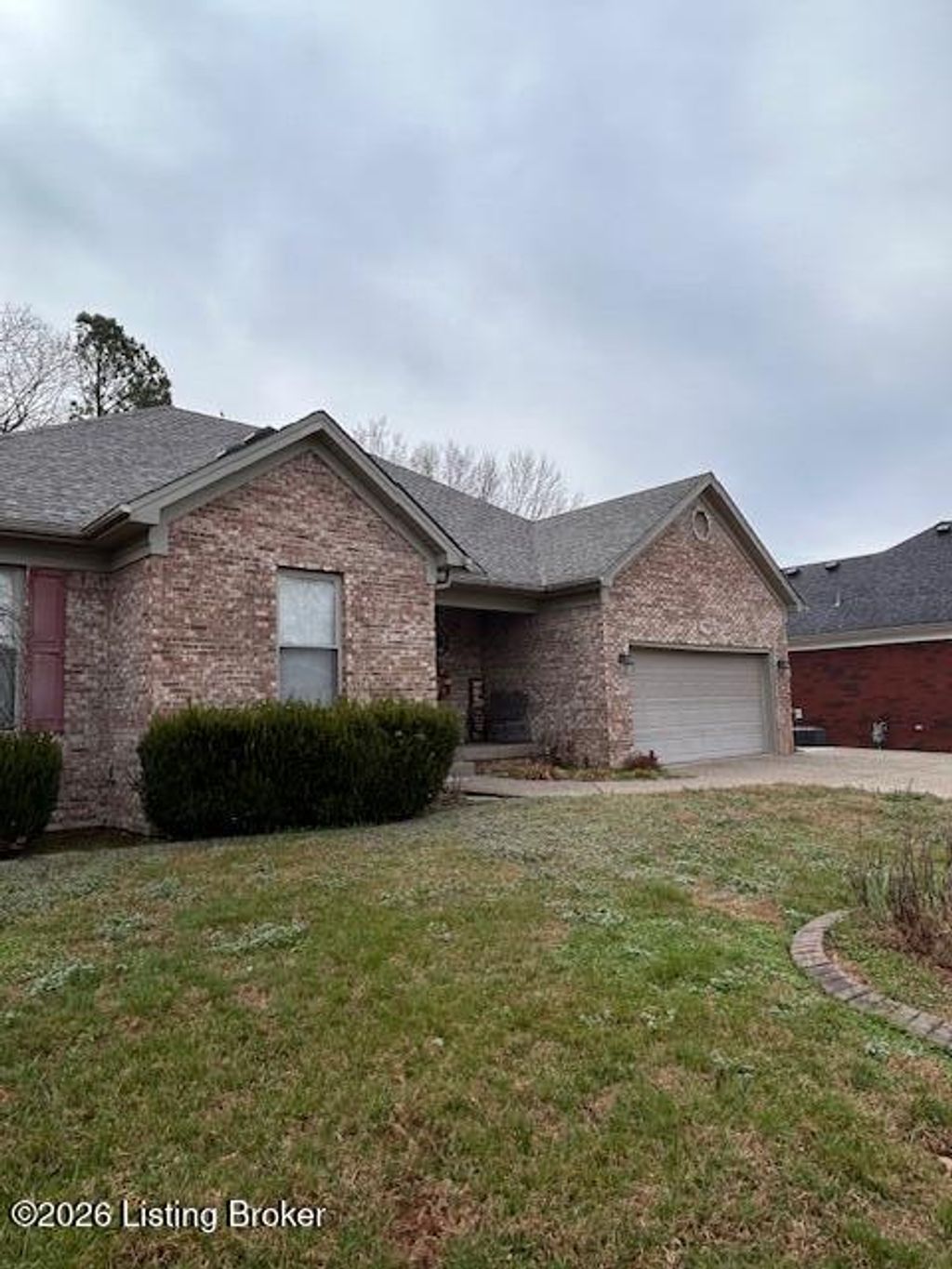 Photo of 7705 Kenbrook Pl, Louisville, KY 40258 (MLS # 1711001)