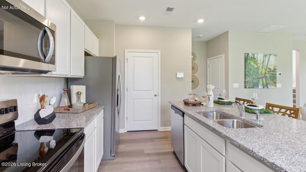 Photo of 134 Pheasant Glen Dr, Shelbyville, KY 40065 (MLS # 1712887)