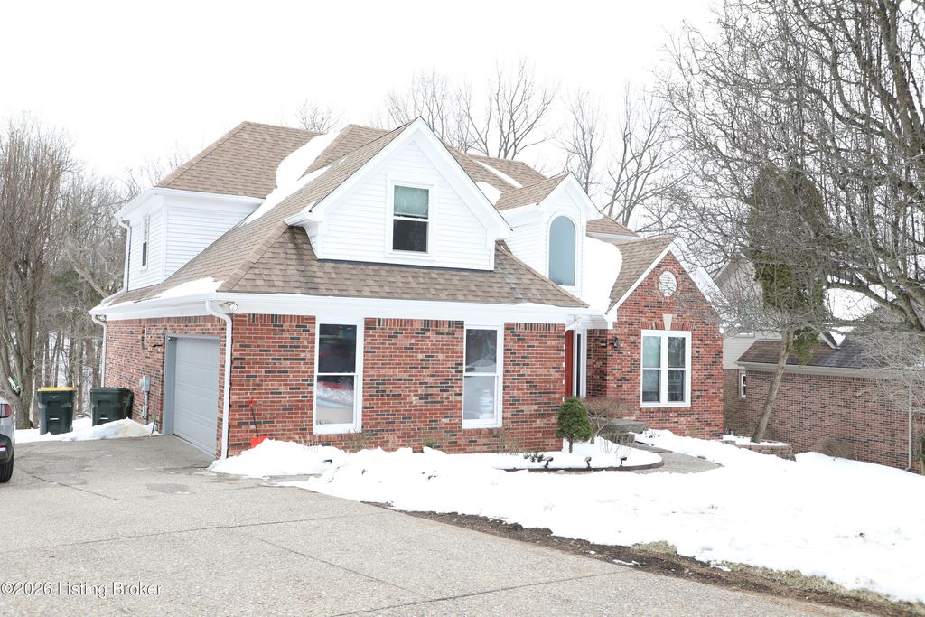 Photo of 12016 Hudson View Ct, Louisville, KY 40299 (MLS # 1708515)