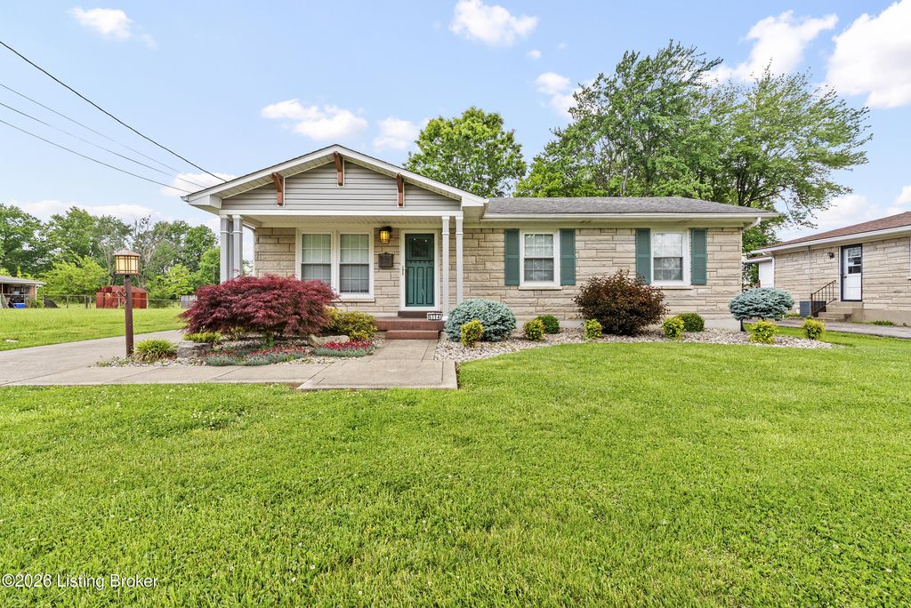 Photo of 6114 Gloria Ln, Louisville, KY 40213 (MLS # 1716171)