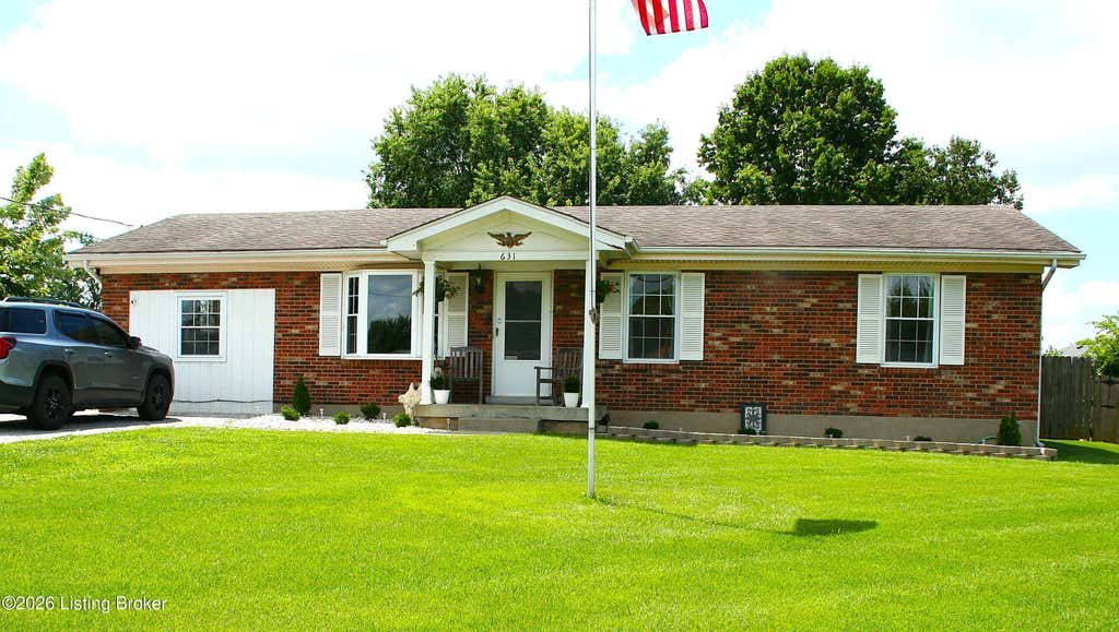 Photo of 631 Flatlick Rd, Mt Washington, KY 40047 (MLS # 1725301)
