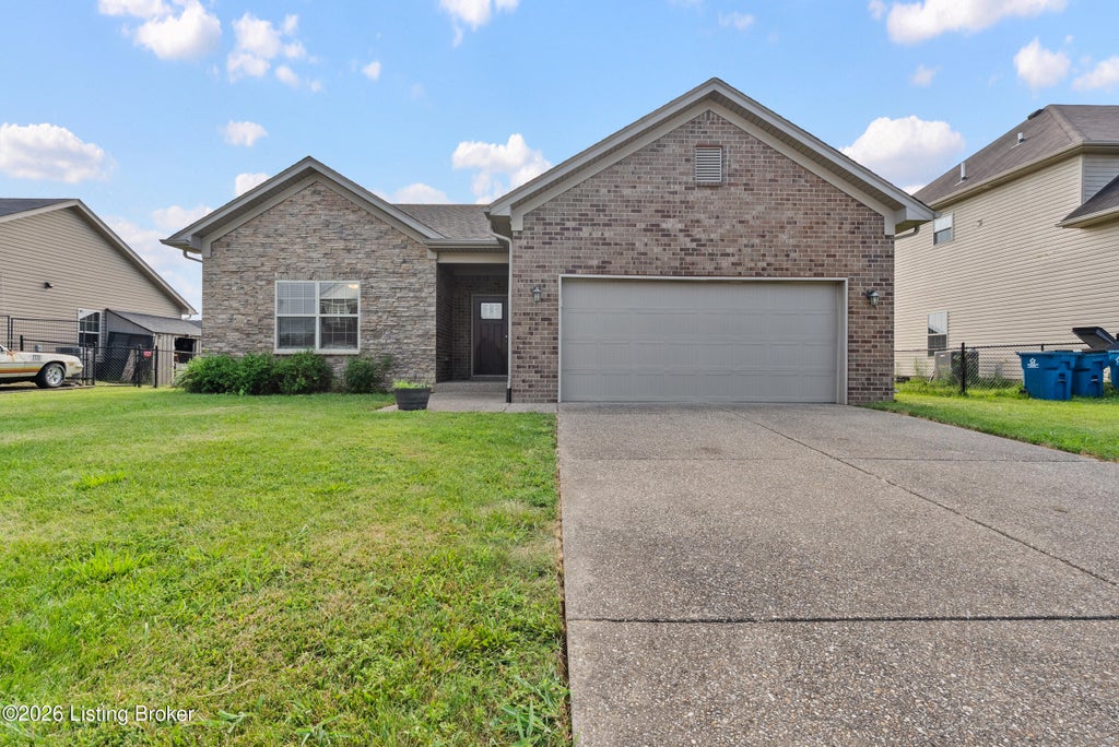 Photo of 228 Mandarin Ct, Shepherdsville, KY 40165 (MLS # 1722625)