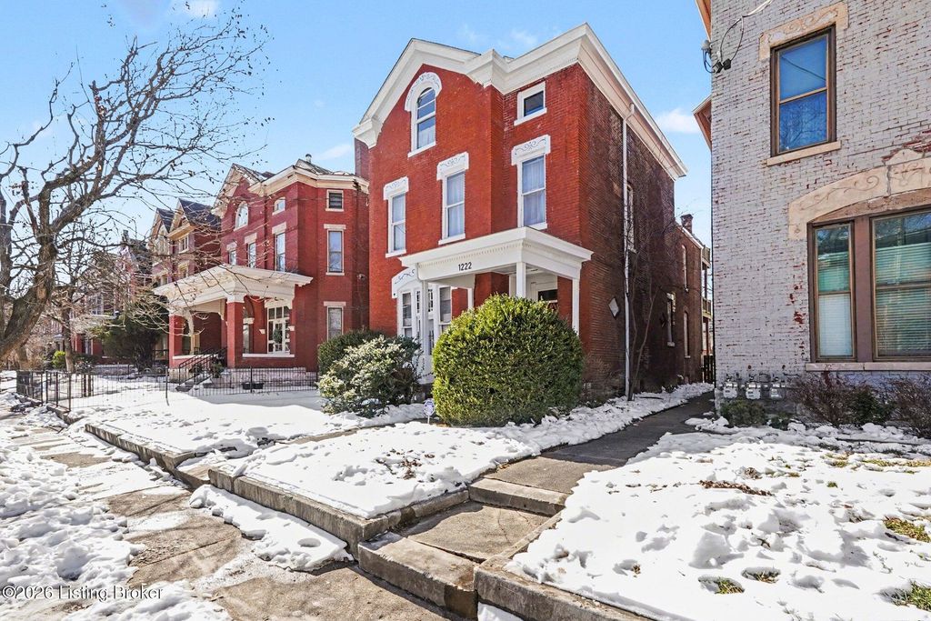 Photo of 1222 S Brook St, Louisville, KY 40203 (MLS # 1708753)