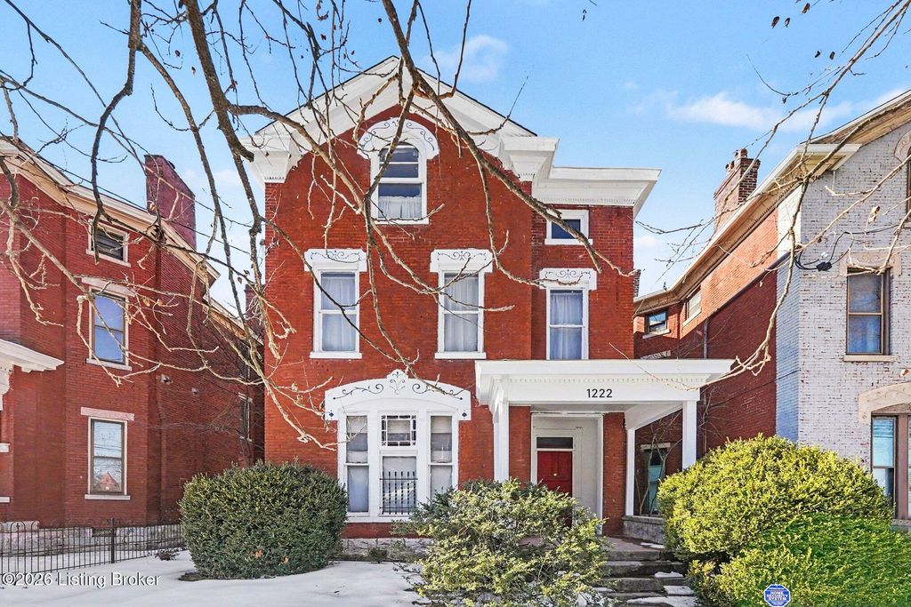 Photo of 1222 S Brook St, Louisville, KY 40203 (MLS # 1708753)
