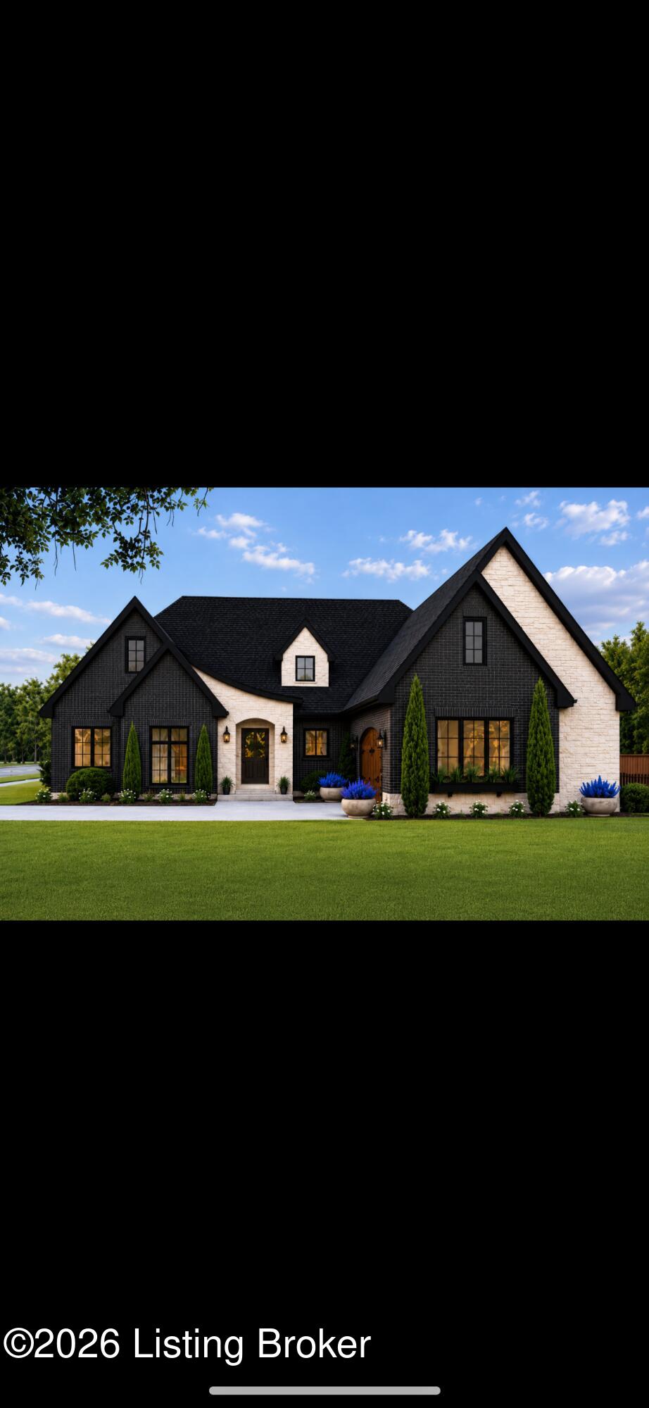 Photo of 201 Cherokee Dr, Shelbyville, KY 40065 (MLS # 1721866)