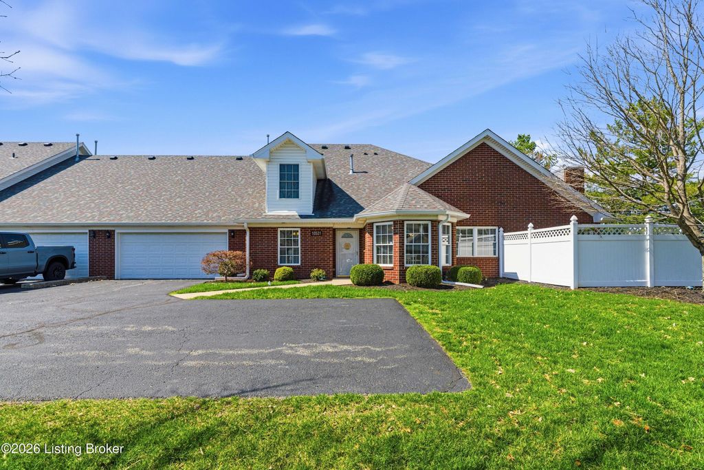 Photo of 10531 Clyde Moore Blvd, Louisville, KY 40291 (MLS # 1717587)