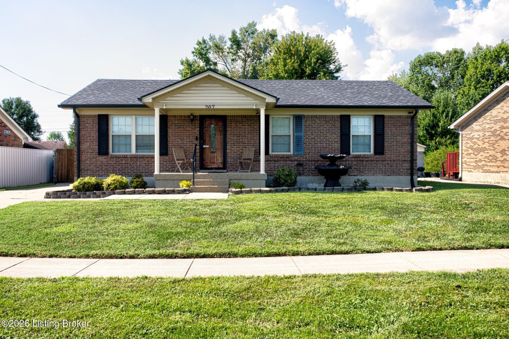 Photo of 207 Wild Way, Louisville, KY 40229 (MLS # 1732767)