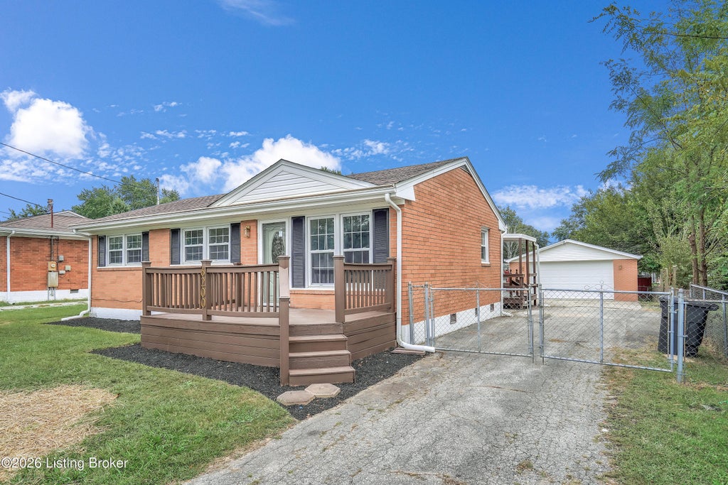 Photo of 6200 Cooper Chapel Rd, Louisville, KY 40229 (MLS # 1730147)