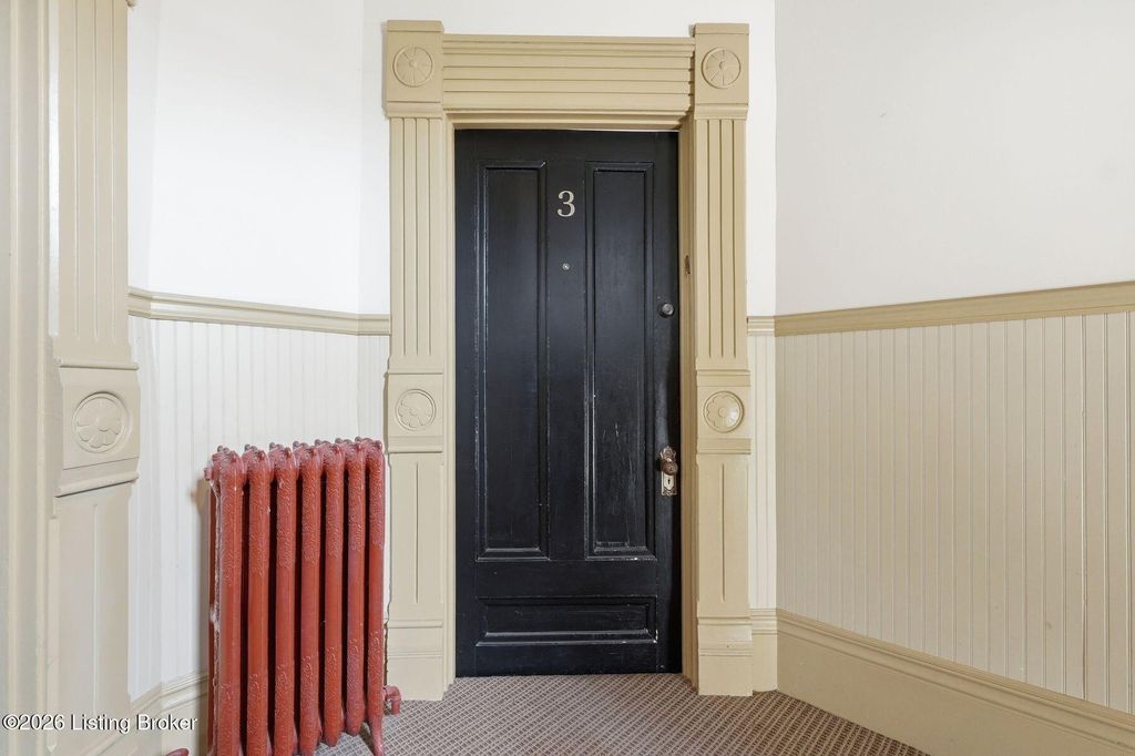 Photo of 172 N Keats Ave #3, Louisville, KY 40206 (MLS # 1714749)