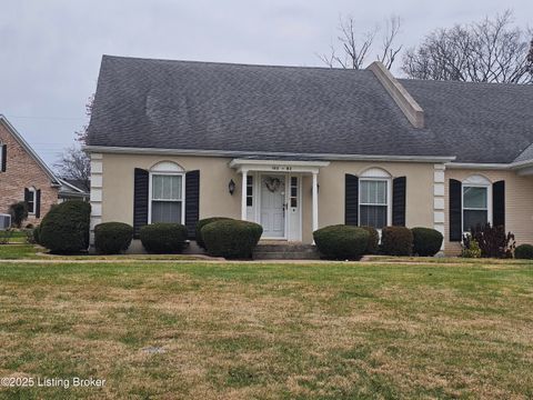Photo of 102 Regency Ct #B-3, Campbellsville, KY 42718 (MLS # 1703924)