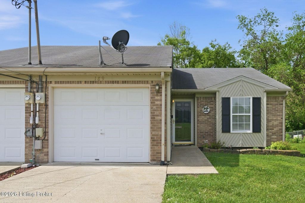 Photo of 189 Boxwood Run, Mt Washington, KY 40047 (MLS # 1716574)
