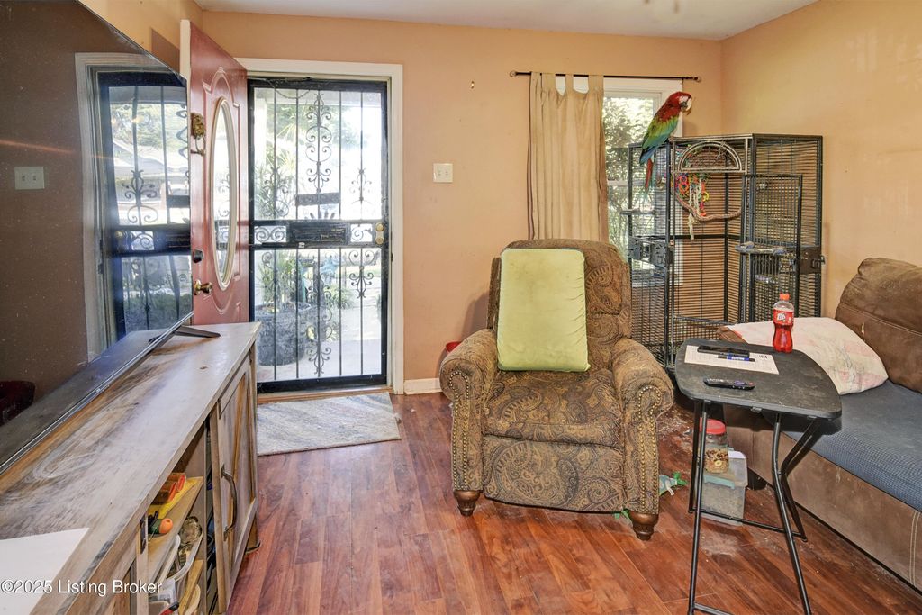 Photo of 1127 Lillian Ave, Louisville, KY 40208 (MLS # 1701916)