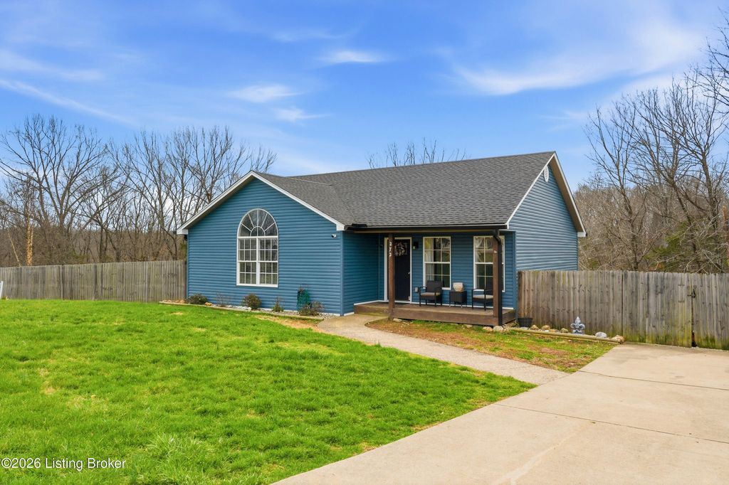 Photo of 272 Frontier Ave, Taylorsville, KY 40071 (MLS # 1711478)