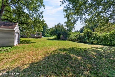 Tiny photo for 4224 Orchard Way, Louisville, KY 40216 (MLS # 1729714)