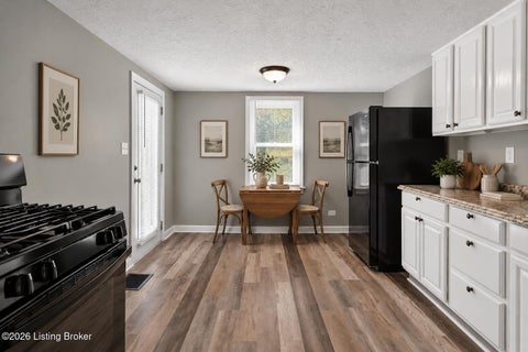 Tiny photo for 4224 Orchard Way, Louisville, KY 40216 (MLS # 1729714)