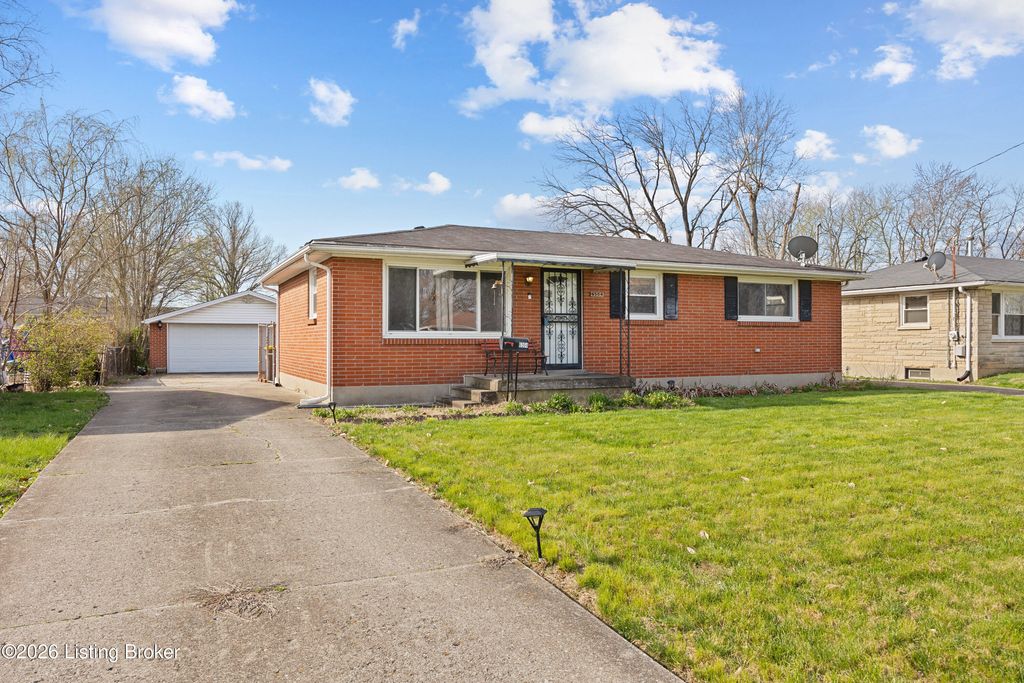 Photo of 6504 Connie Dr, Louisville, KY 40258 (MLS # 1712769)