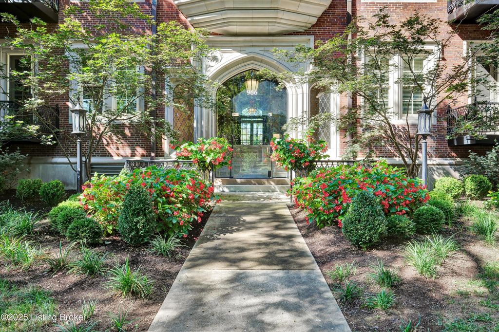 Photo of 966 Cherokee Rd #205, Louisville, KY 40204 (MLS # 1708402)