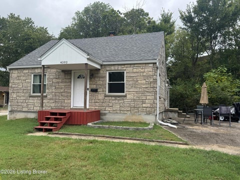 Homes For Sale - 4202 Candor Ave<br/> Jefferson County, Louisville, KY 40216