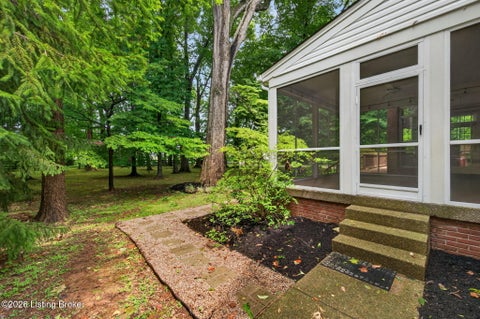 Tiny photo for 6931 Windham Pkwy, Prospect, KY 40059 (MLS # 1730970)
