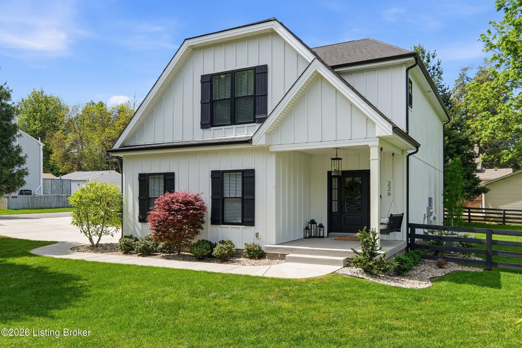 Photo of 226 Tucker Station Rd, Louisville, KY 40243 (MLS # 1714830)