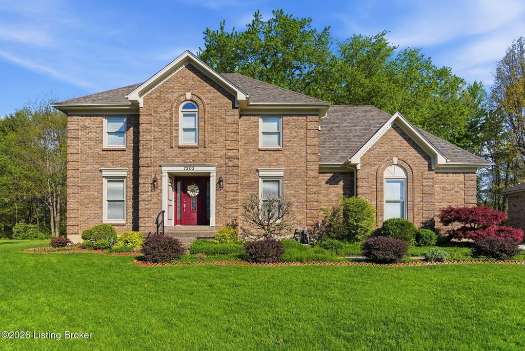 Photo of 7203 Ben Franklin Ct, Louisville, KY 40214 (MLS # 1716772)