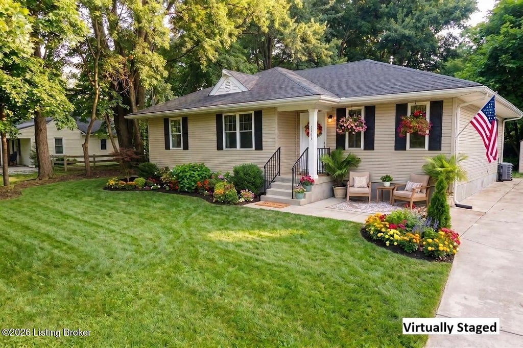 Photo of 408 Evergreen Rd, Louisville, KY 40223 (MLS # 1730001)