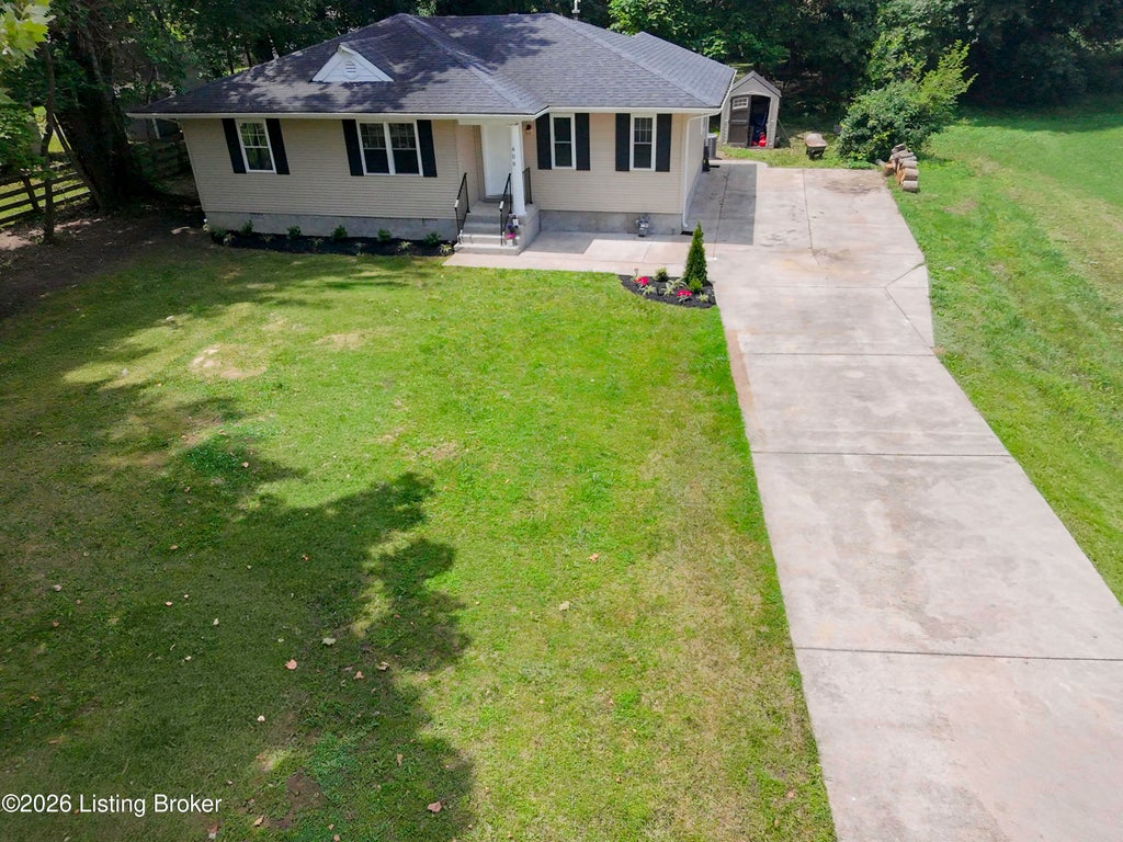 Photo of 408 Evergreen Rd, Louisville, KY 40223 (MLS # 1730001)